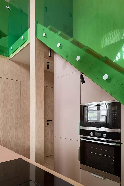 kukhnya-so-vtorym-svetom-16