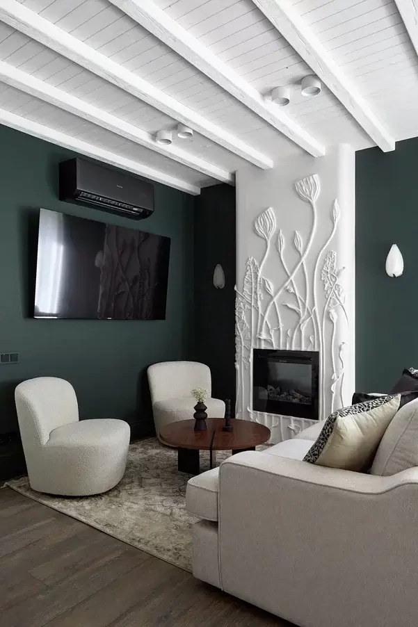 kukhnya-gostinaya-s-tsvetushchim-kaminom 1