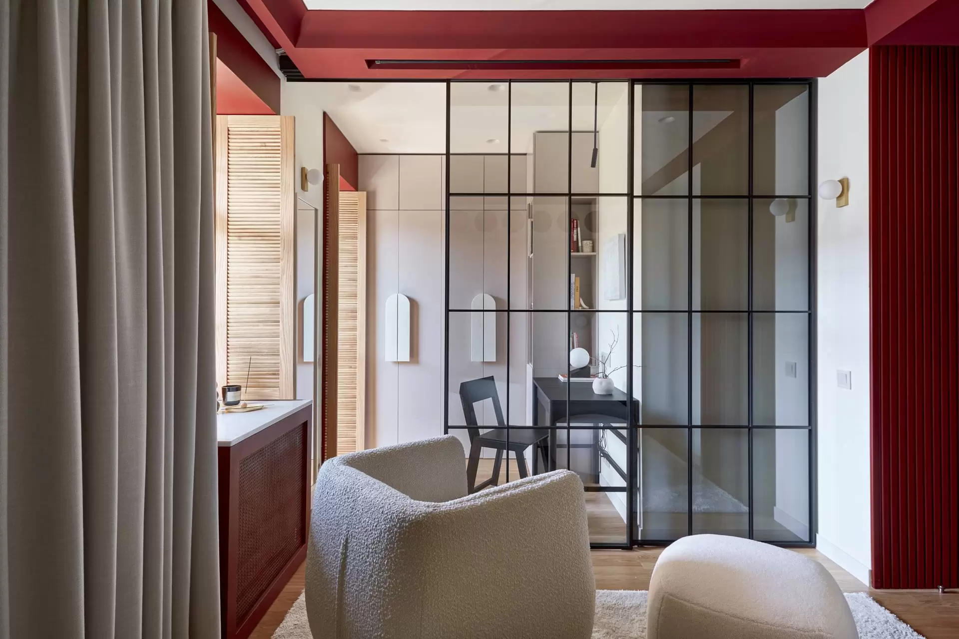 spalnya-s-bagrovym-portalom 1