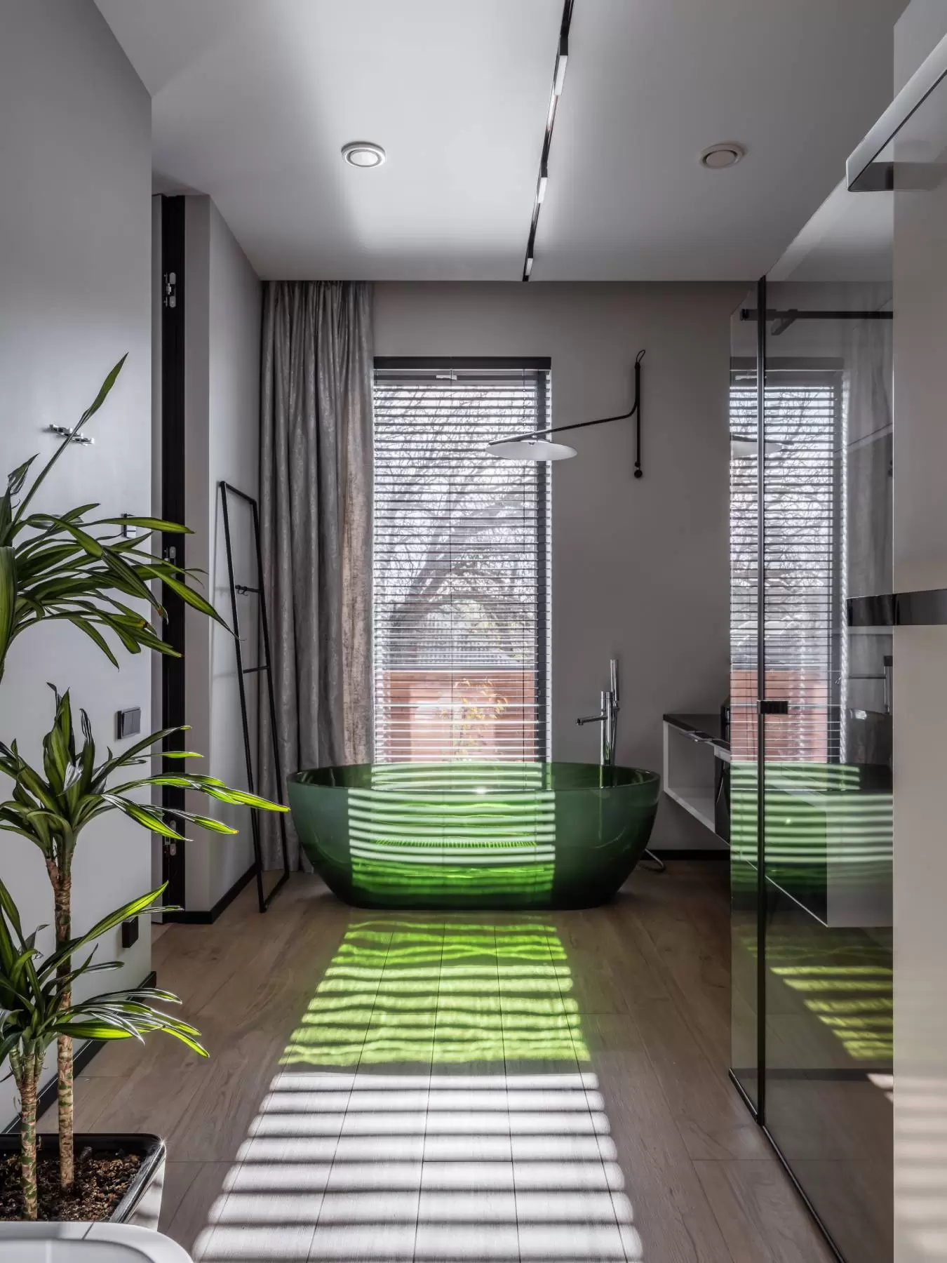 dom-s-zelenoy-vannoy 0