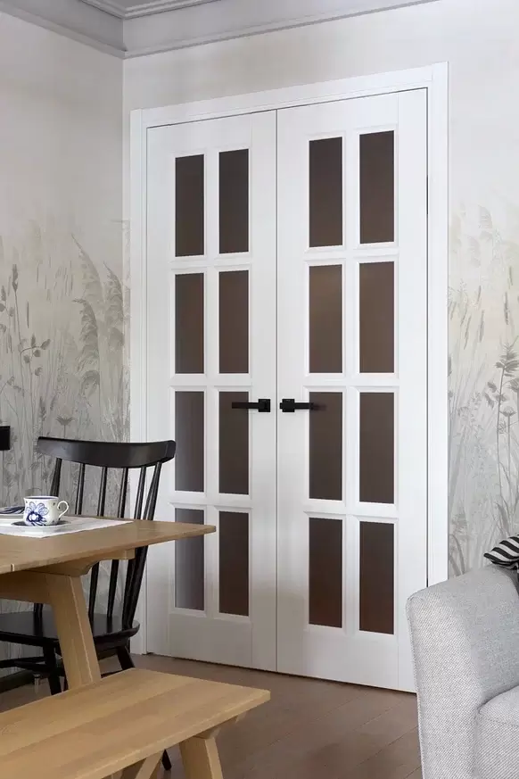 chekhovskie-sezony-dlya-kukhni-gostinoy-13