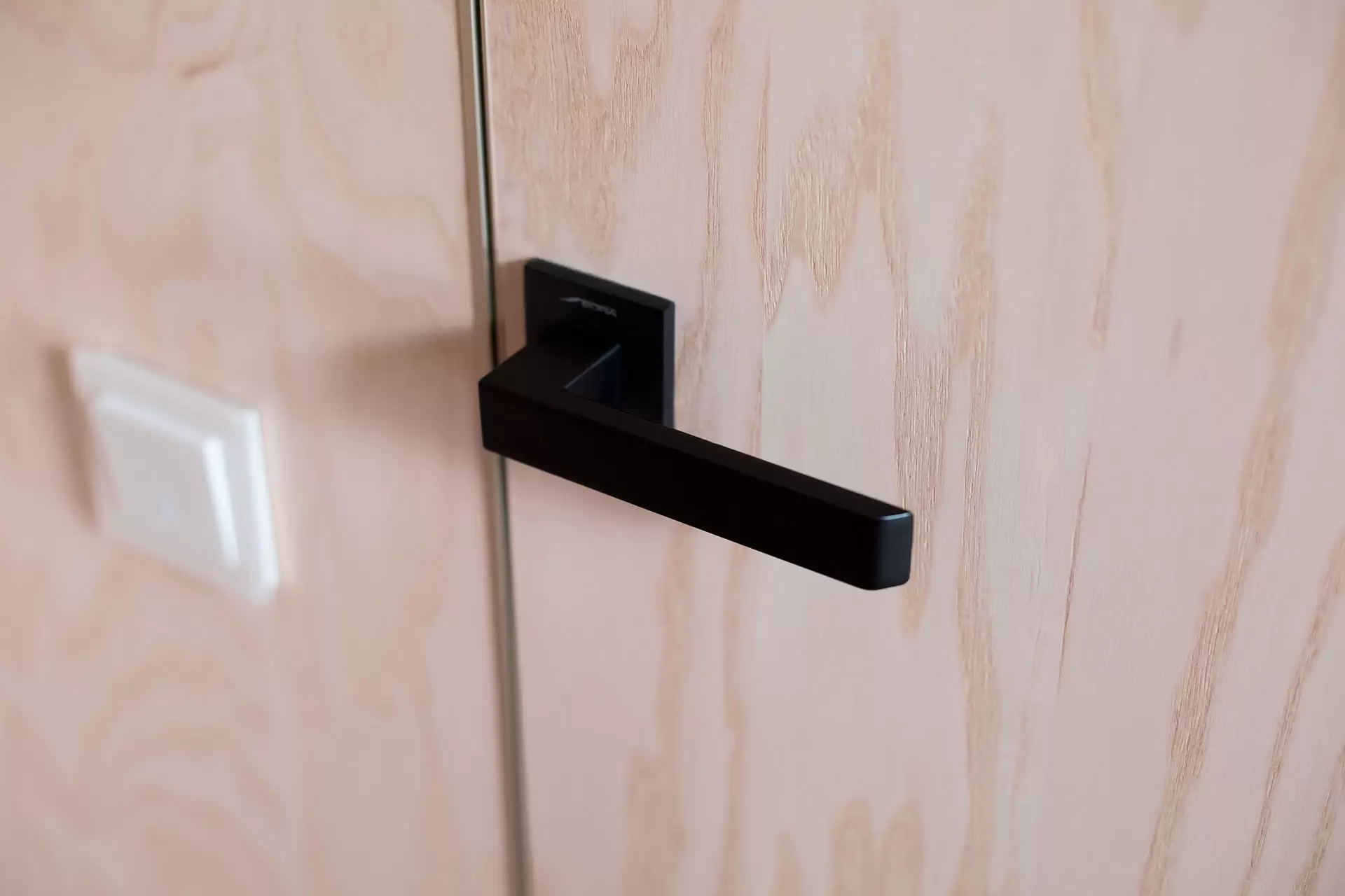 kukhnya-so-vtorym-svetom-17