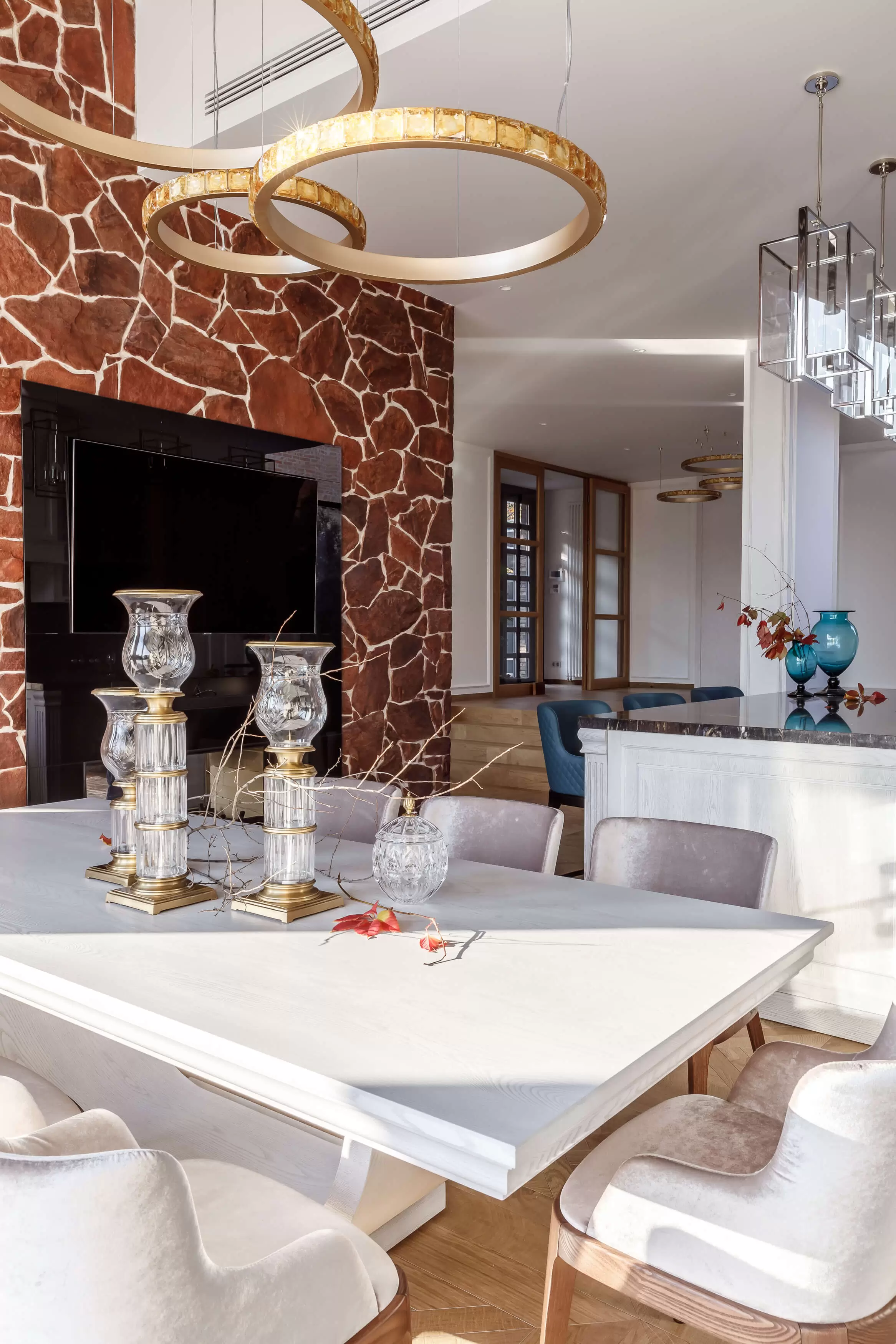 dom-s-panoramnym-ostekleniem-8