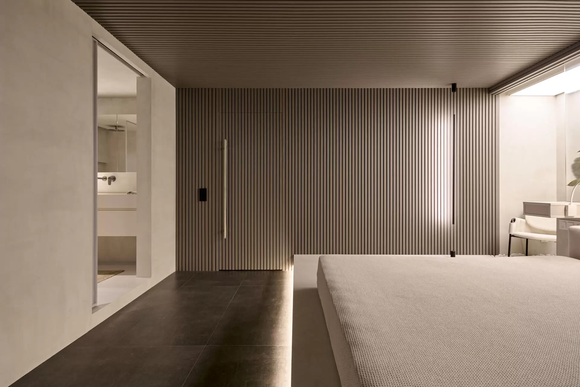 simfoniya-sveta-dlya-spalni-v-tsokolnom-etazhe 2