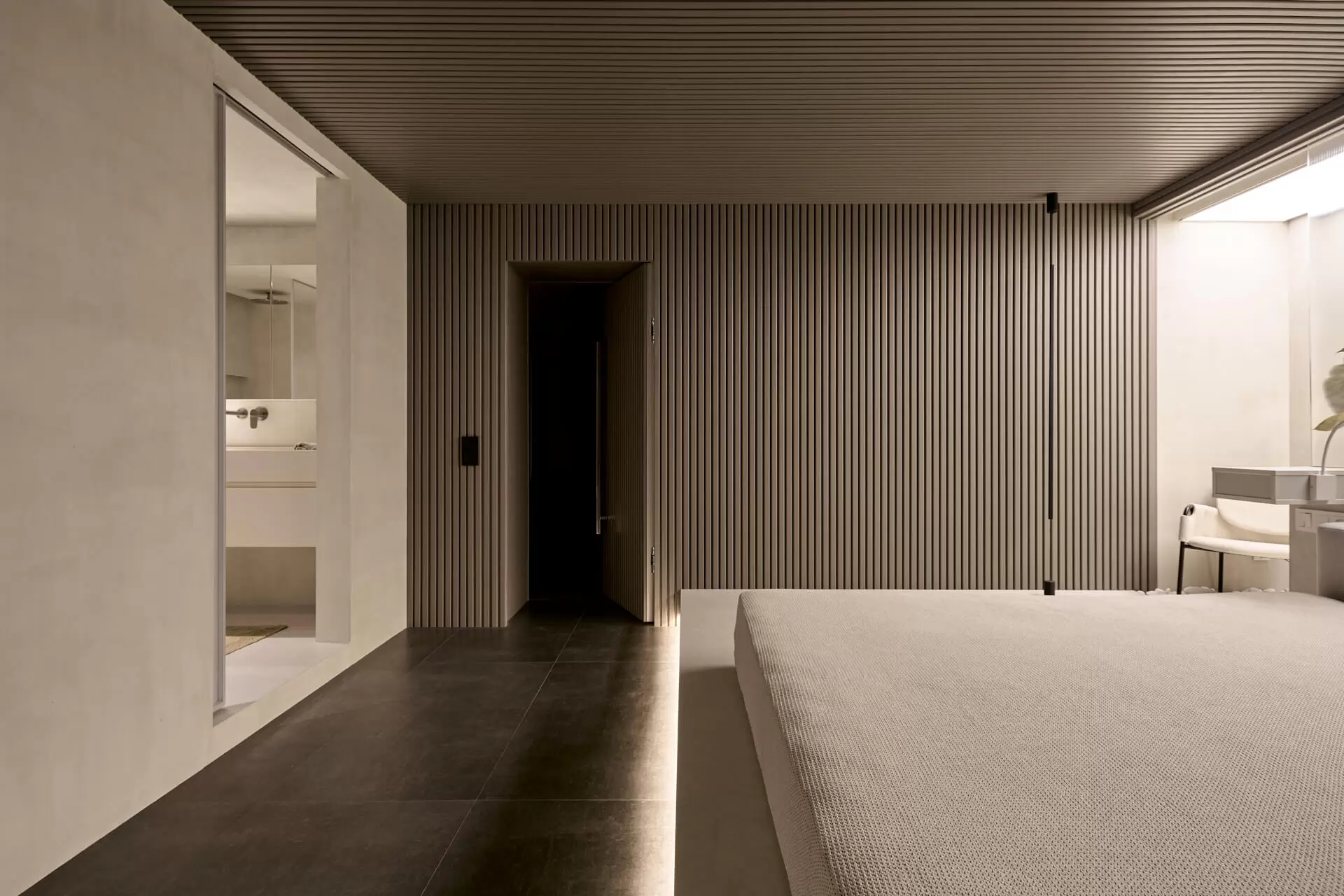 simfoniya-sveta-dlya-spalni-v-tsokolnom-etazhe-12