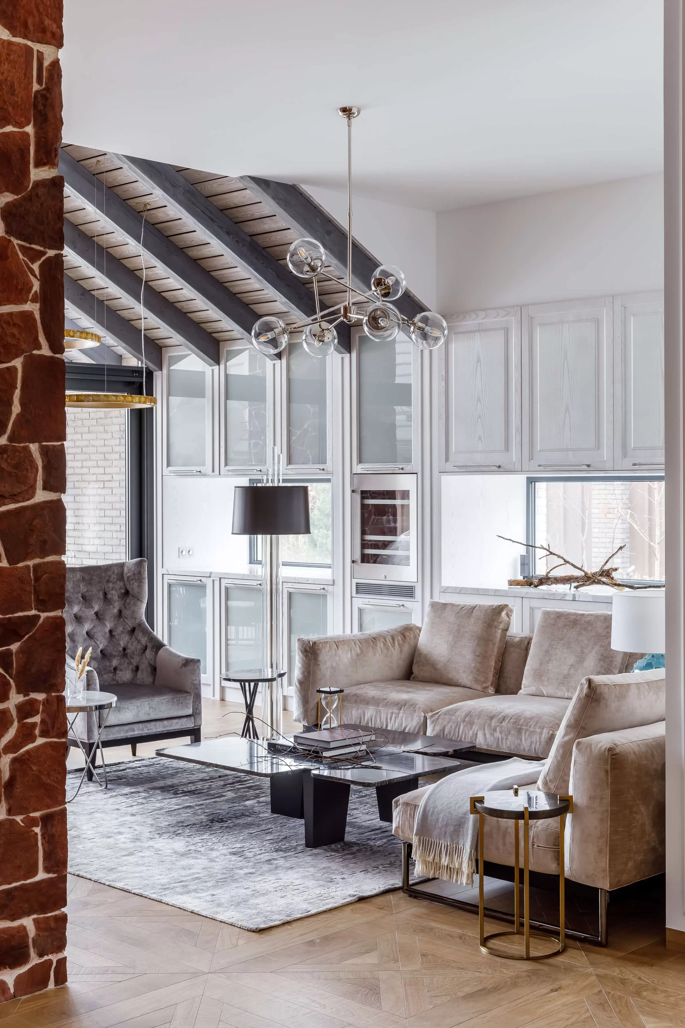 dom-s-panoramnym-ostekleniem-3