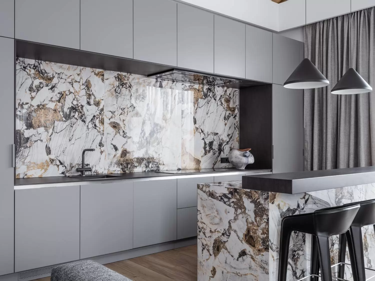 dom-s-zelenoy-vannoy-10