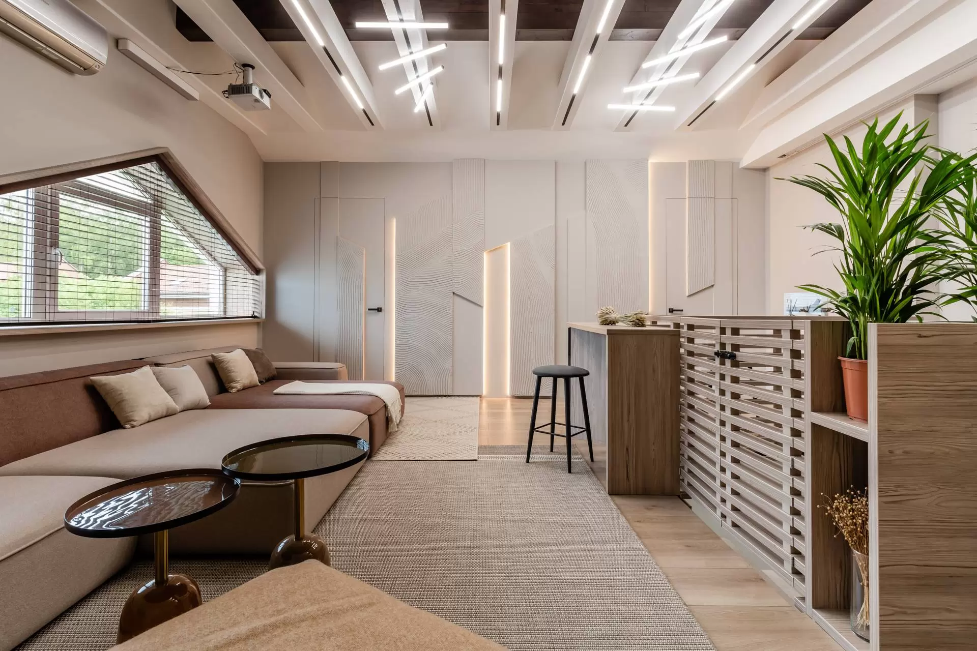 tropicheskaya-mansarda-s-krolichey-noroy 0